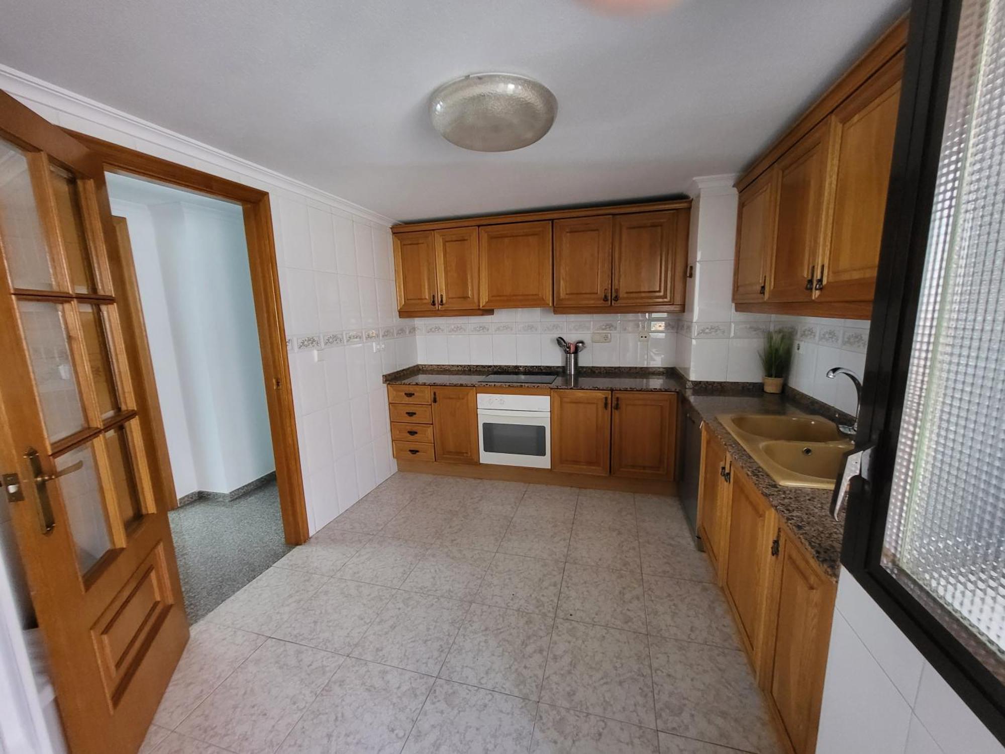 Apartament Amistosa, Habitacion Con Balcon, Alicante, Playa, Centro, Rambla, Mercado Zewnętrze zdjęcie