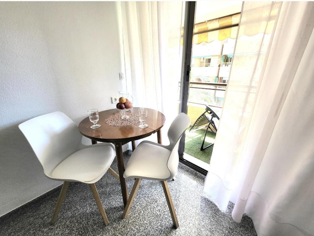 Apartament Amistosa, Habitacion Con Balcon, Alicante, Playa, Centro, Rambla, Mercado Zewnętrze zdjęcie