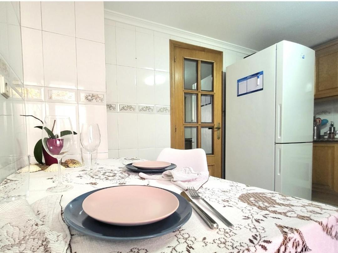 Apartament Amistosa, Habitacion Con Balcon, Alicante, Playa, Centro, Rambla, Mercado Zewnętrze zdjęcie